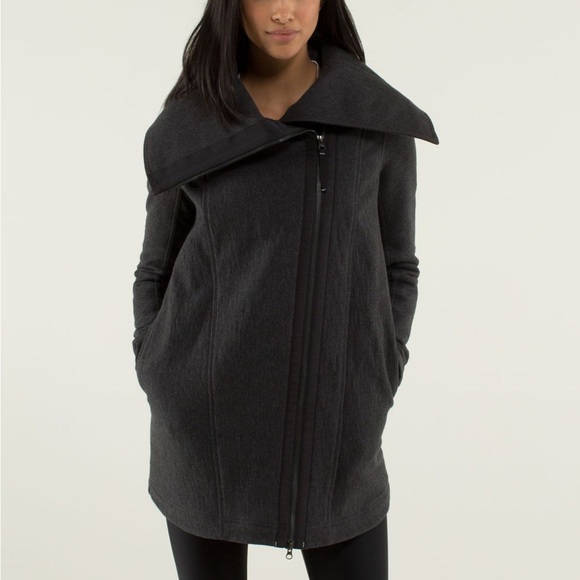 lululemon athletica Jackets & Blazers - Lululemon Virasana Blanket Wrap Jacket Coat
Heathered Black / Black 6 thick warm